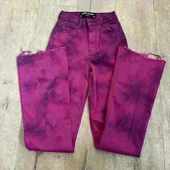 Hollister/ Social Tourist Women’s Pink And Black Tie Dye Jeans Size 5 - Picture 4 of 7